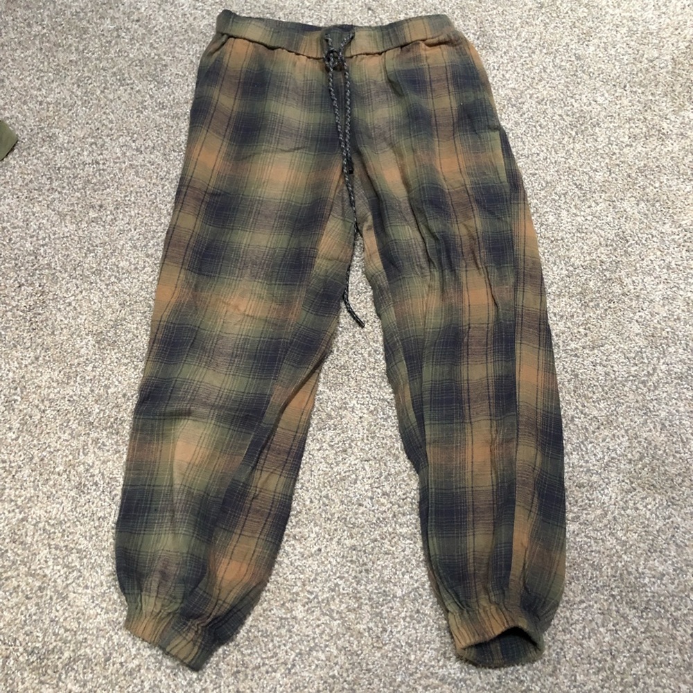 Urban outfitters plaid joggers!